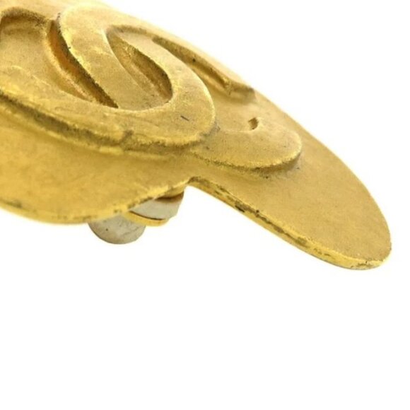 CHANEL CC Logos Heart Clip-On Earrings Gold Tone 95P Auth - Picture 5 of 10